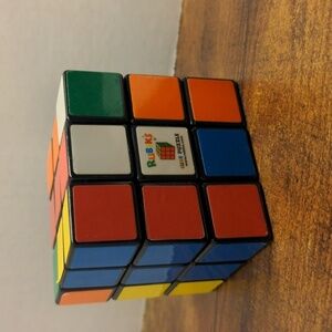 RUBIK'S CUBE PUZZLE